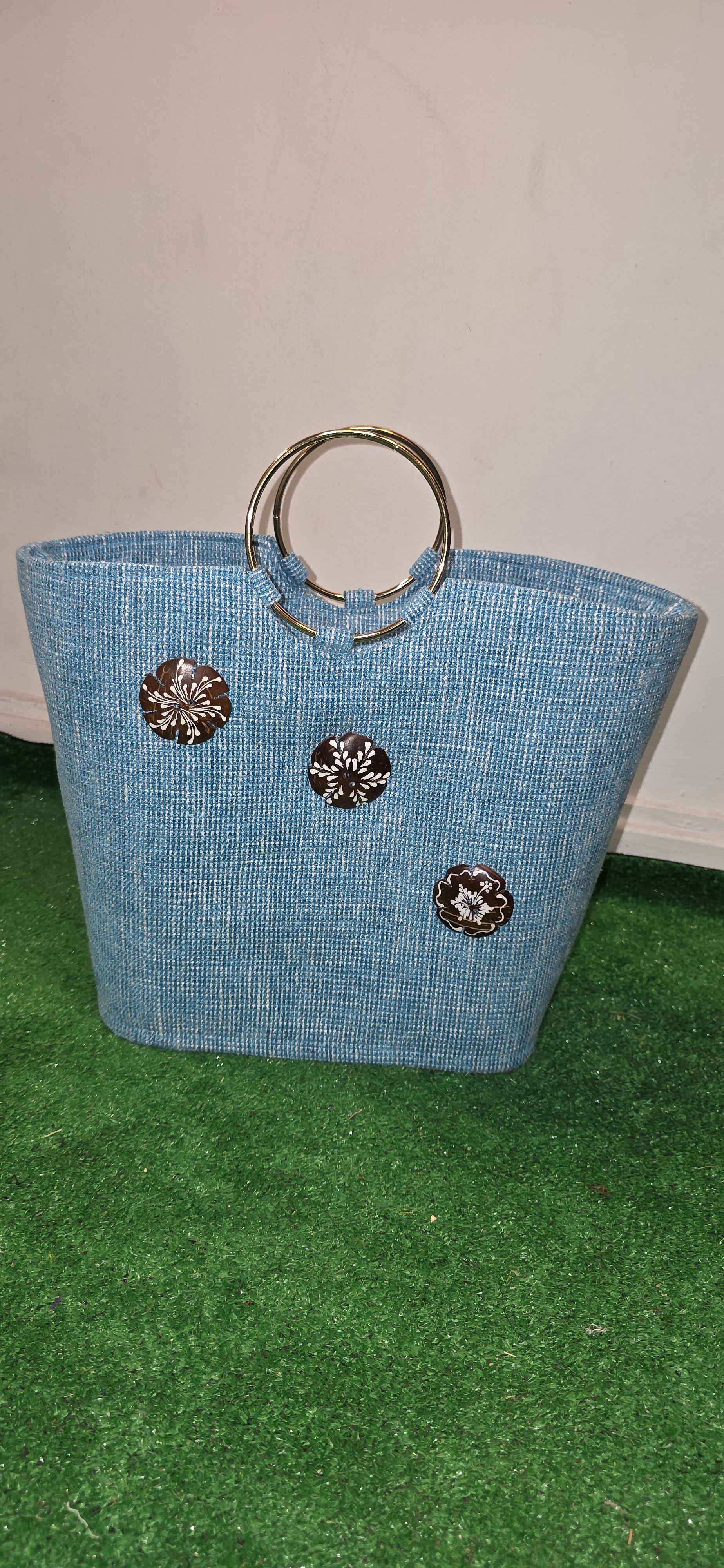 Panier poignée doré