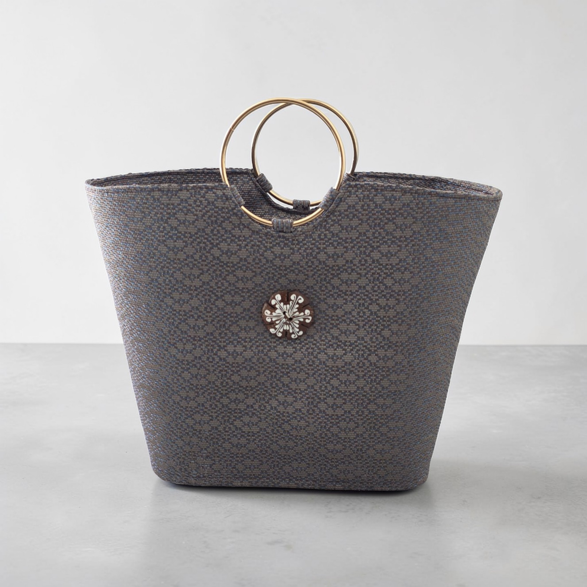 Panier avec poignée doré