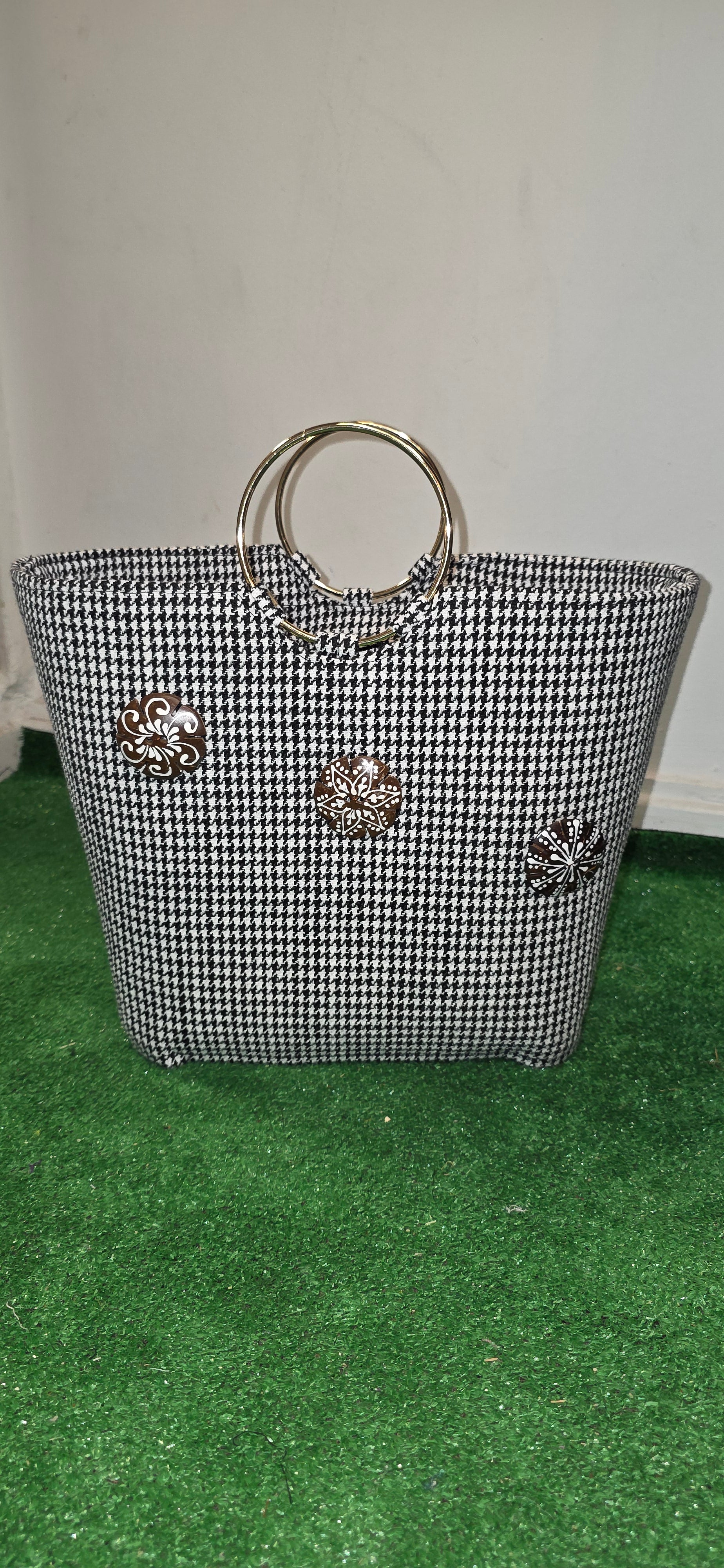 Panier poignée doré