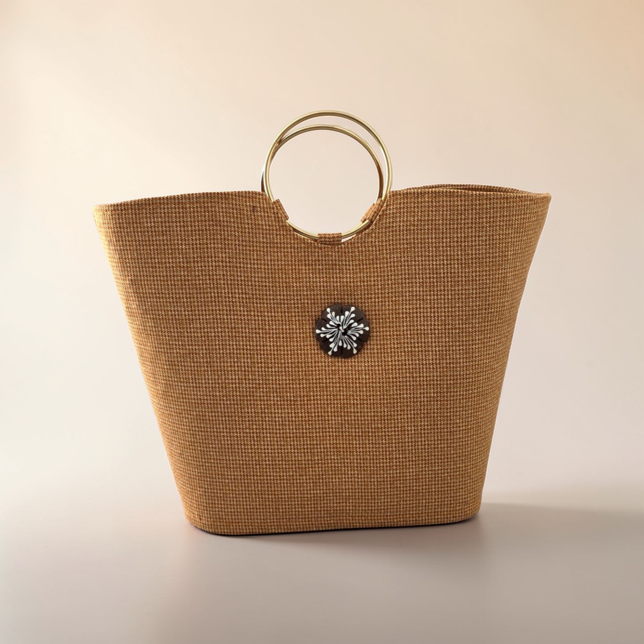 Panier avec poignée doré