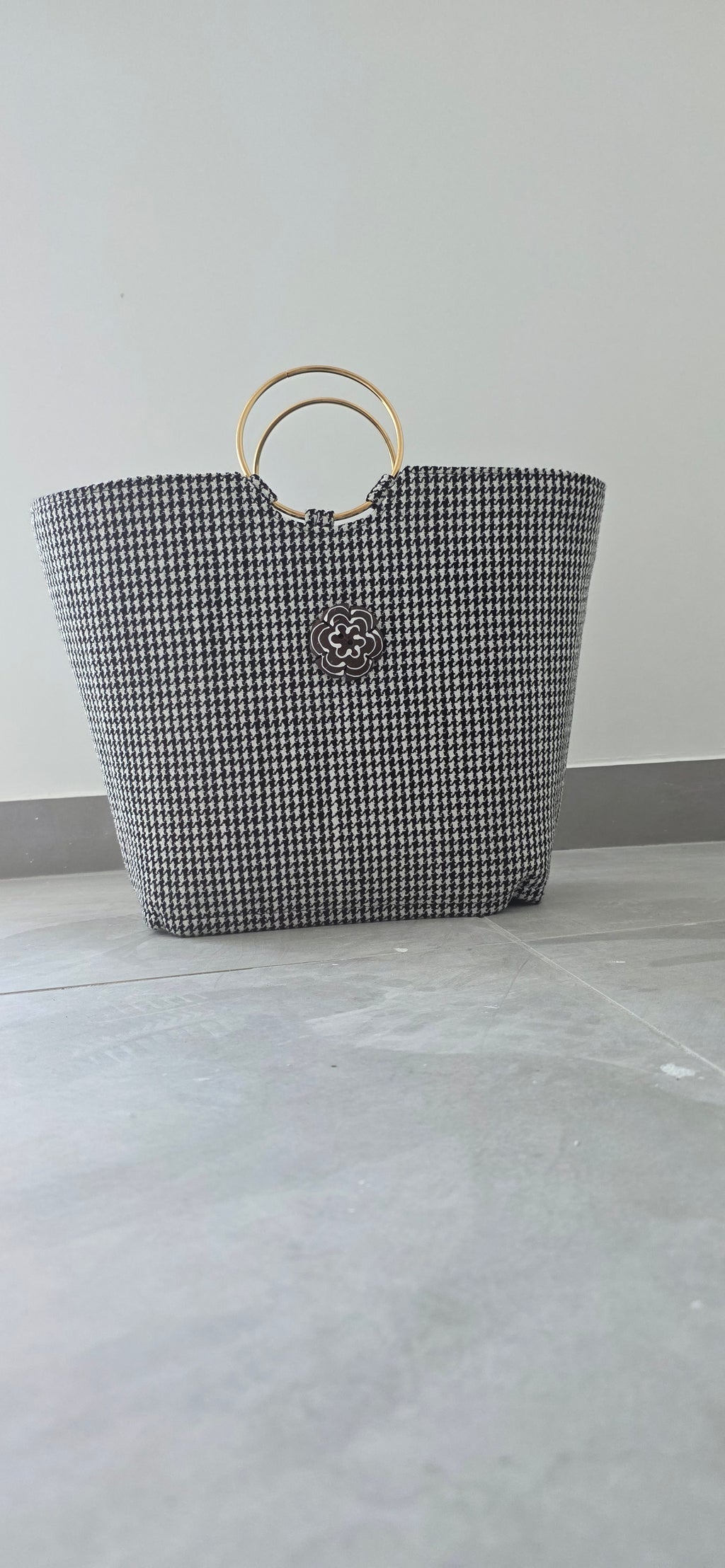 Panier avec poignée doré