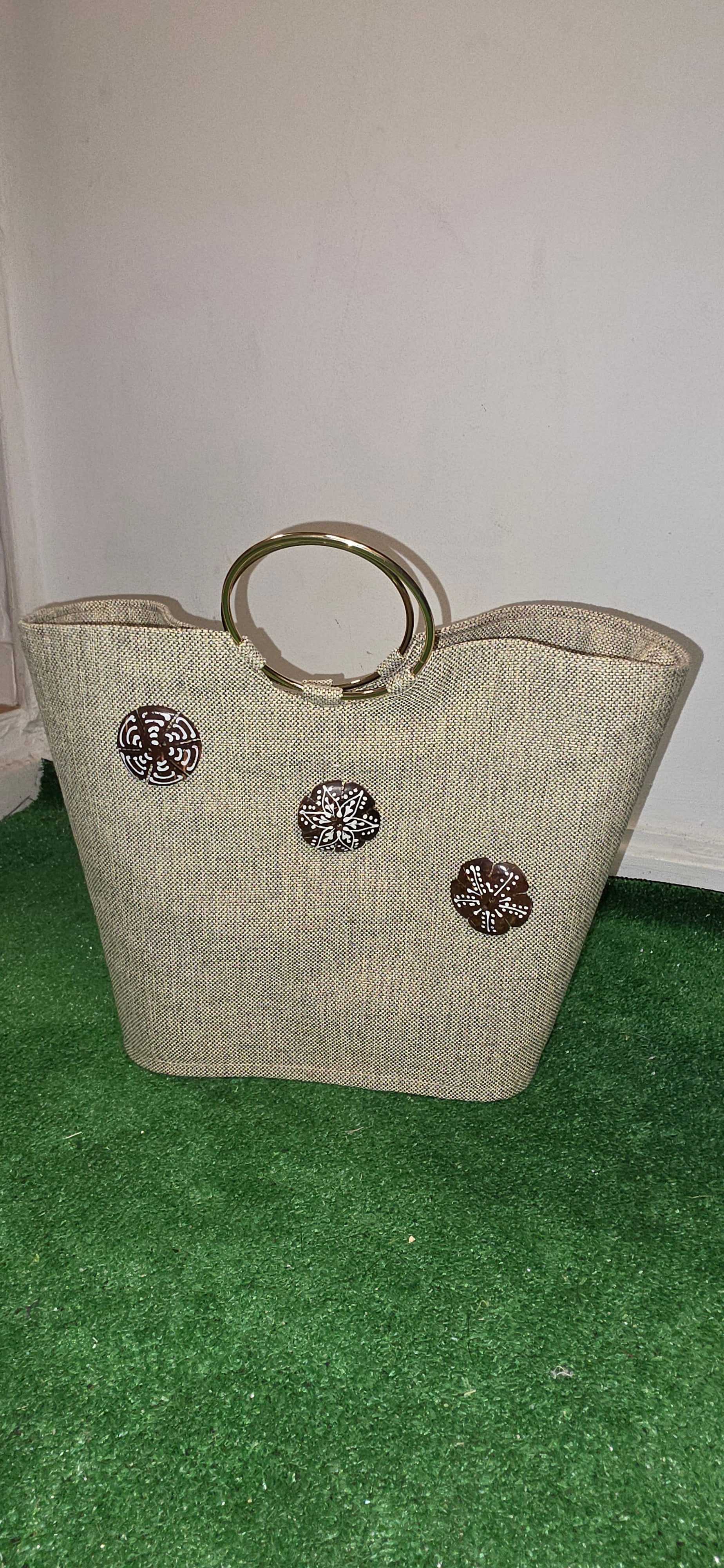 Panier poignée doré