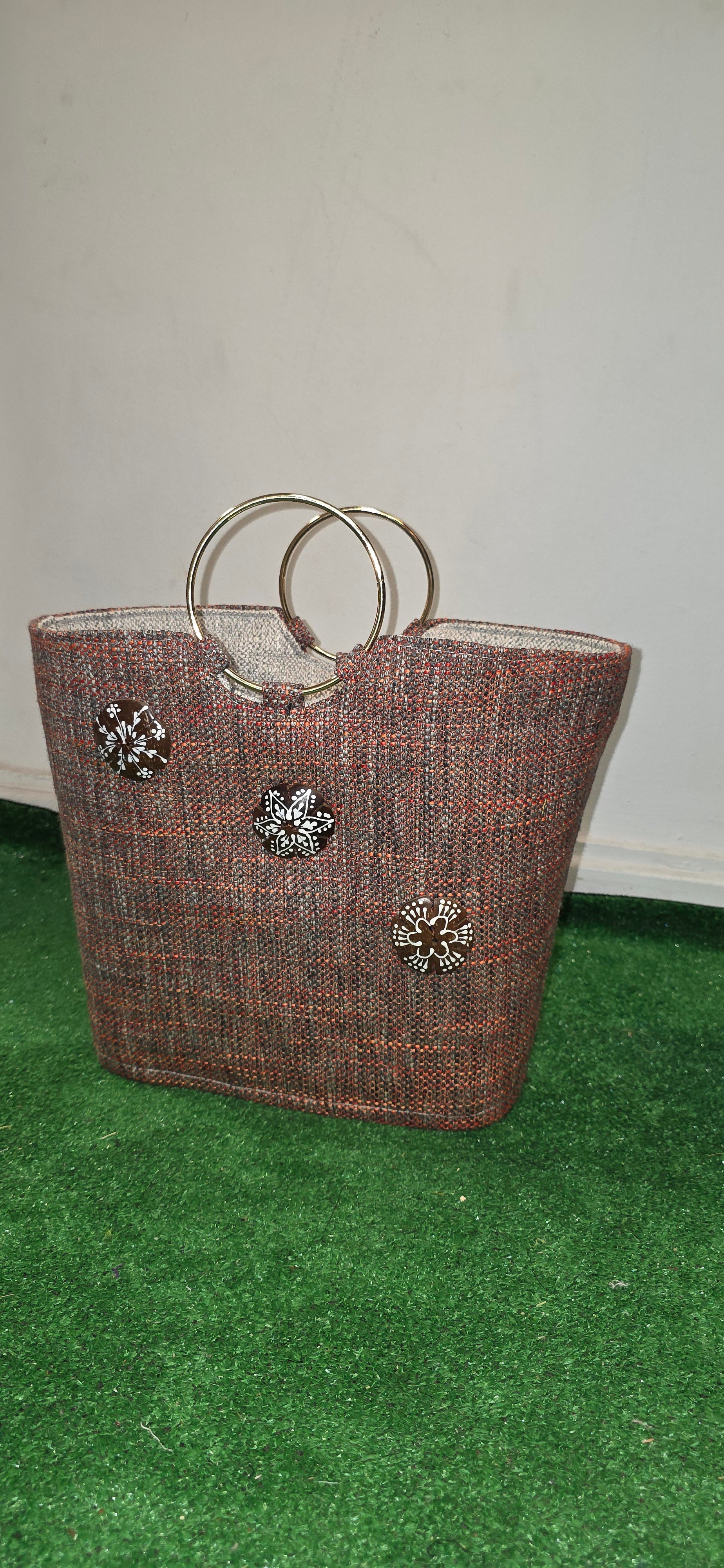 Panier poignée doré