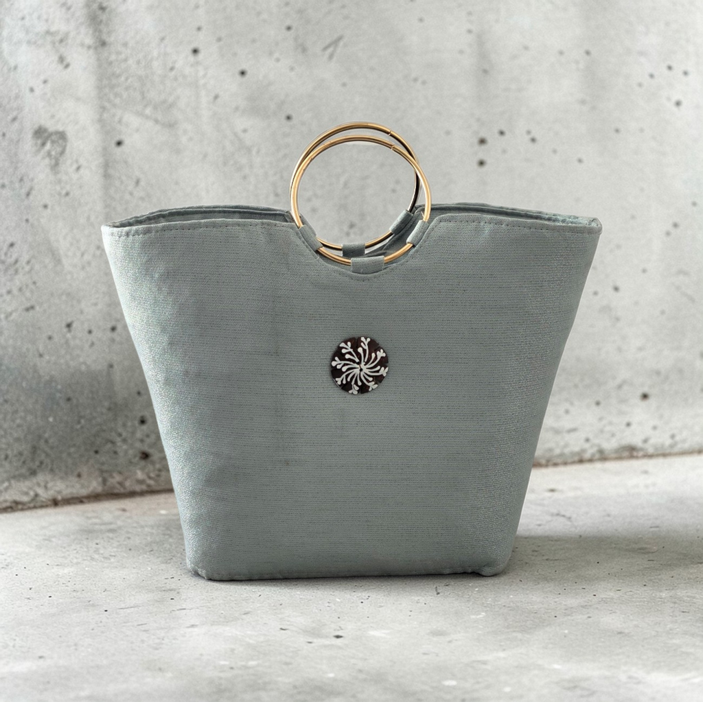 Panier avec poignée doré